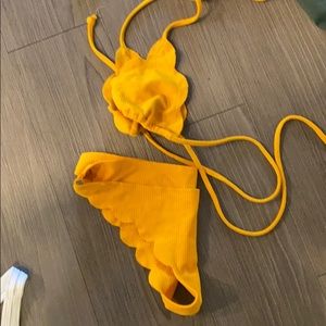 Small Bikini top / Medium bottom set